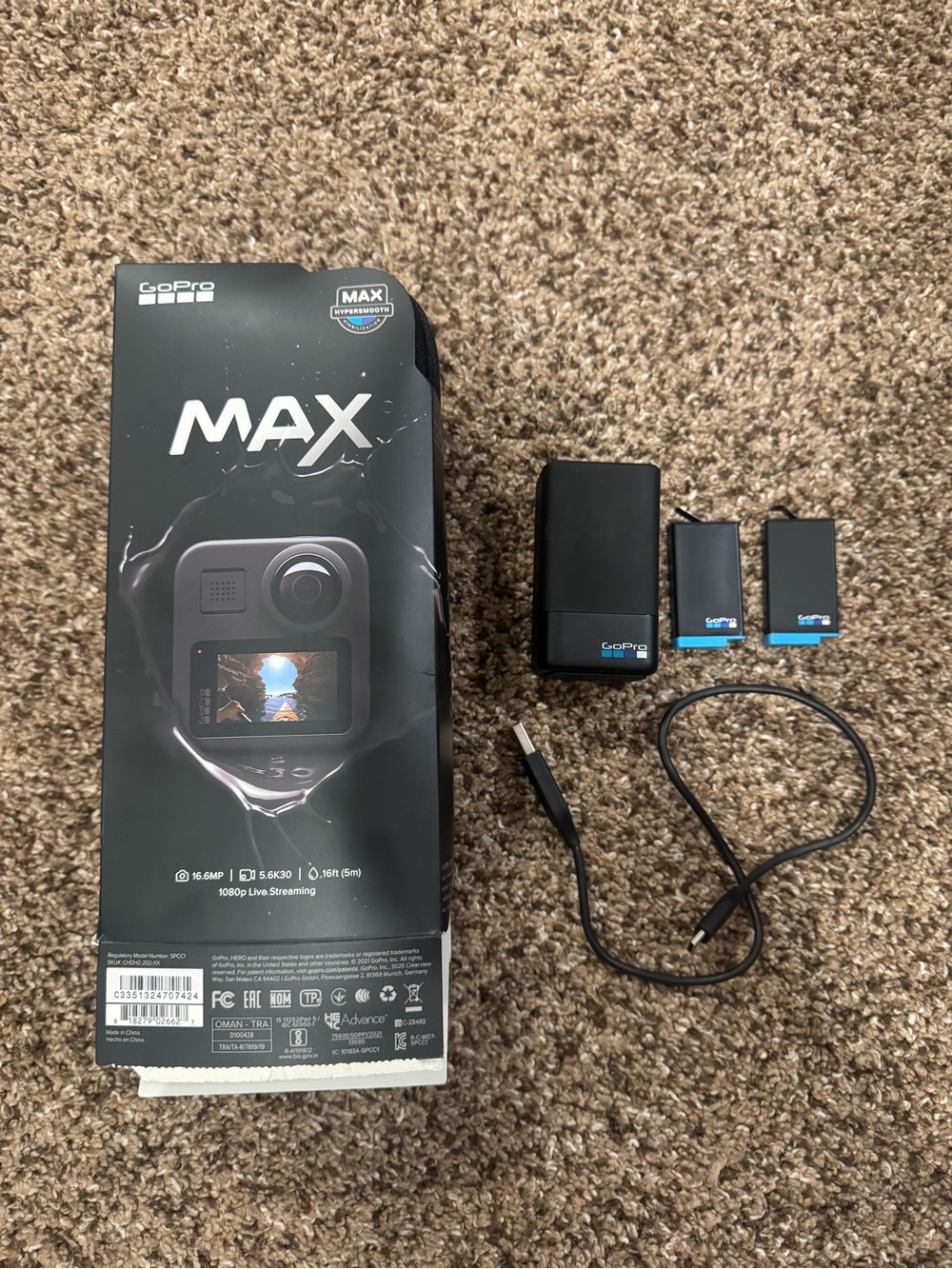 ⭐️ GoPro MAX 360 Action Camera Black 5.6K Spherical Video W/ Charger & extras⭐️
